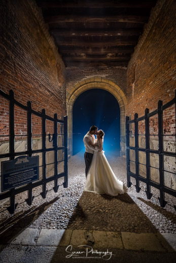 Hodsock Priory wedding couple in main gates