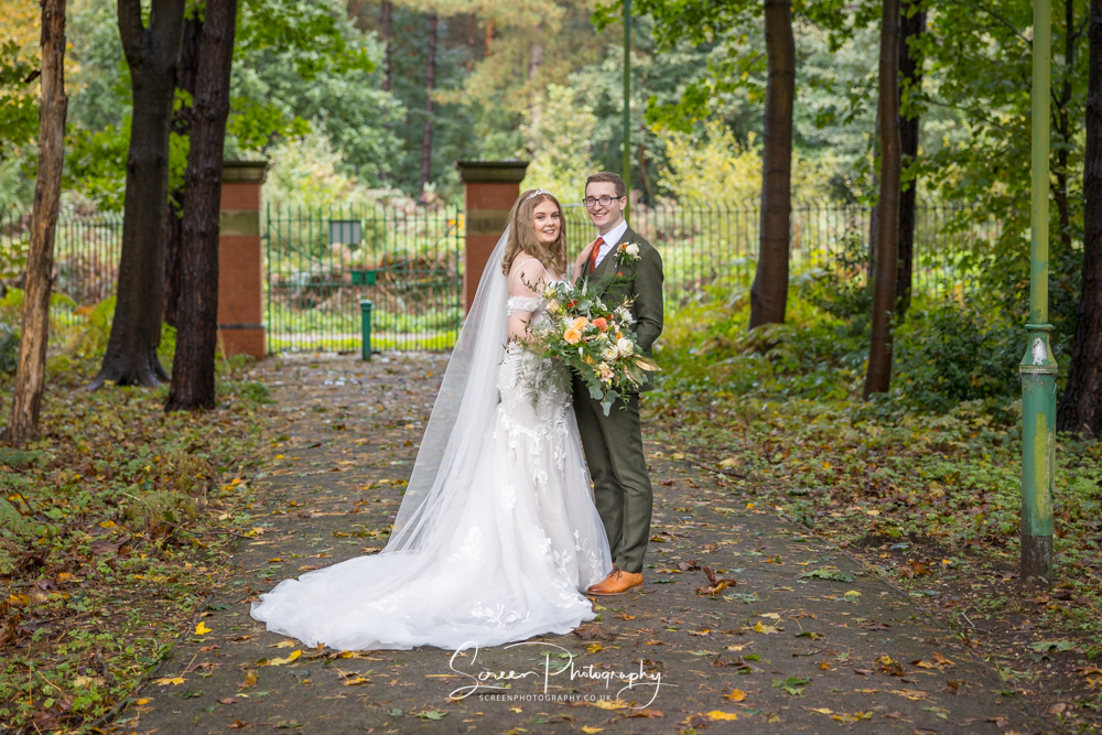 The pumping house Ollerton Nottingham wedding venue bride groom couple out side woodland