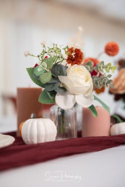 Spring lakes wedding events nottingham table flower decor